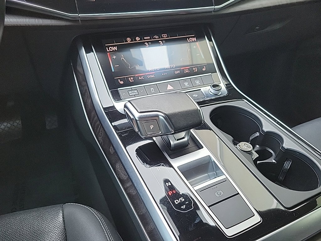 Thumbnail: 2021 Audi Q8 - 29