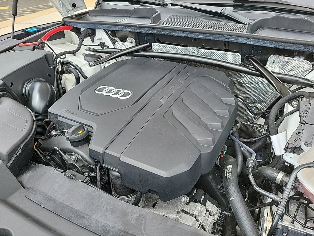 Thumbnail: 2023 Audi Q5 - 8