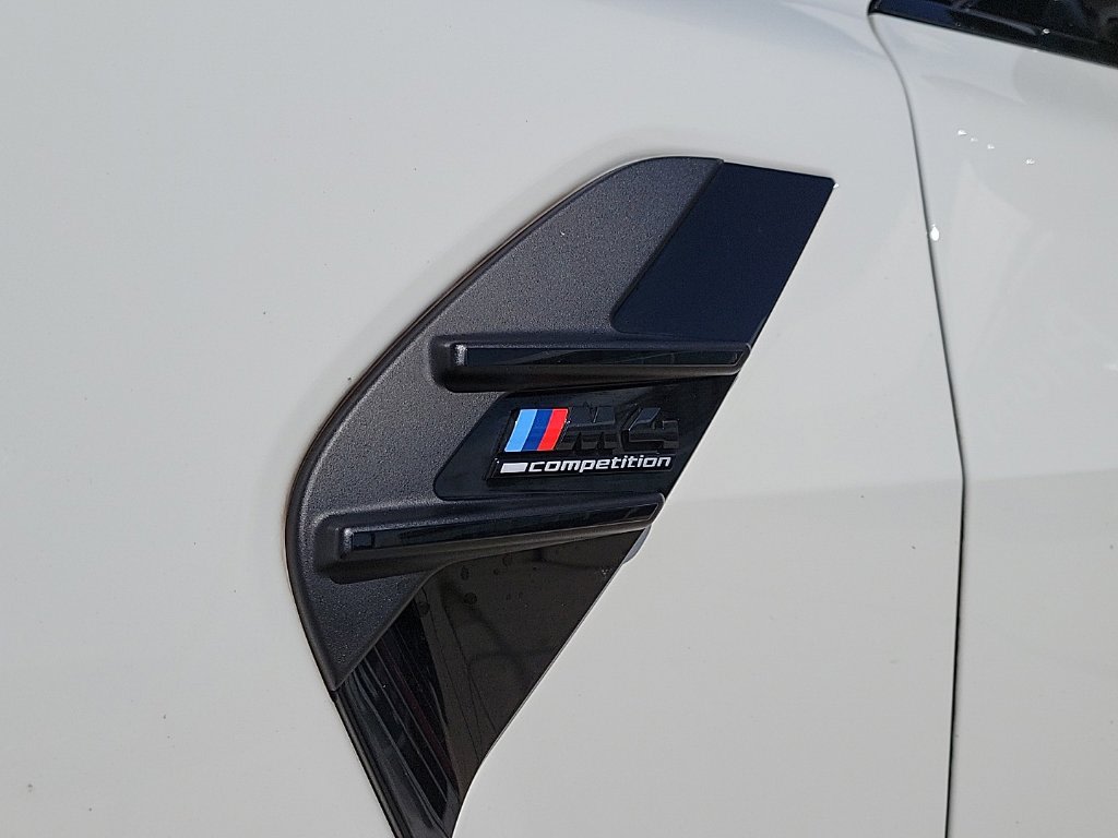 Thumbnail: 2025 BMW M4 - 15