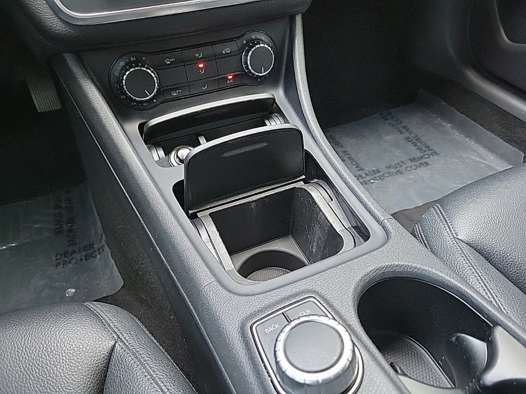 Thumbnail: 2014 Mercedes-Benz CLA - 14