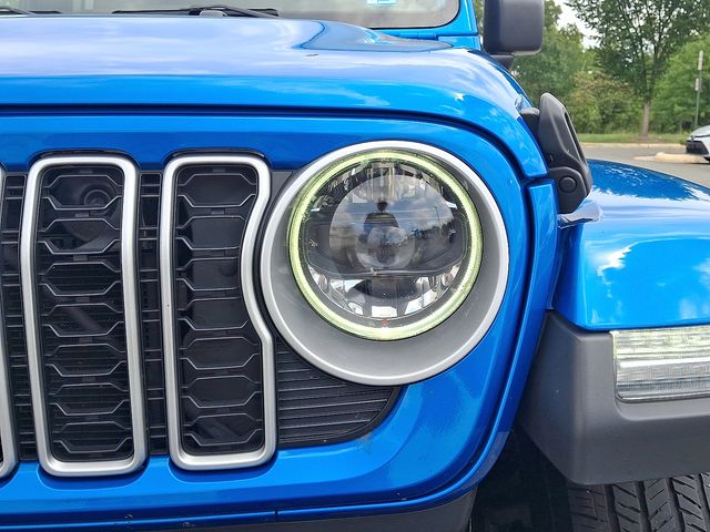 Thumbnail: 2025 Jeep Wrangler - 17
