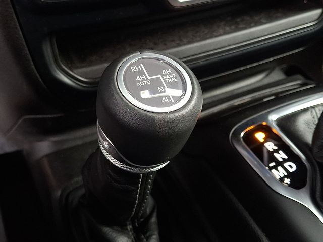 Thumbnail: 2024 Jeep Wrangler - 27