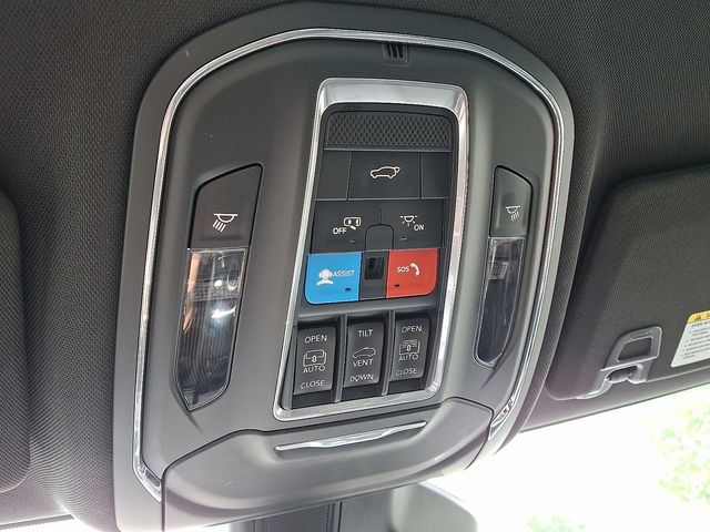 Thumbnail: 2024 Jeep Grand Cherokee - 27