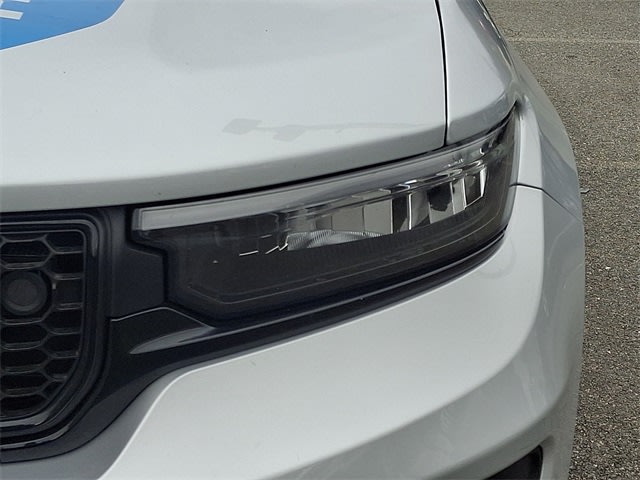 Thumbnail: 2024 Jeep Grand Cherokee - 17