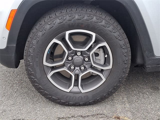 Thumbnail: 2024 Jeep Grand Cherokee - 8