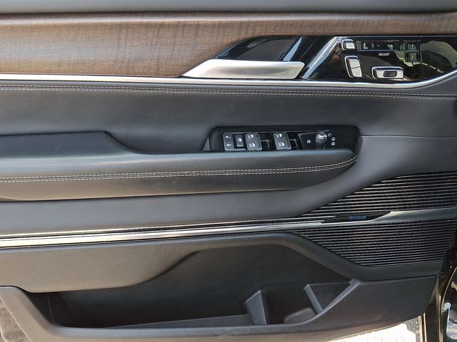 Thumbnail: 2024 Jeep Grand Wagoneer L - 20