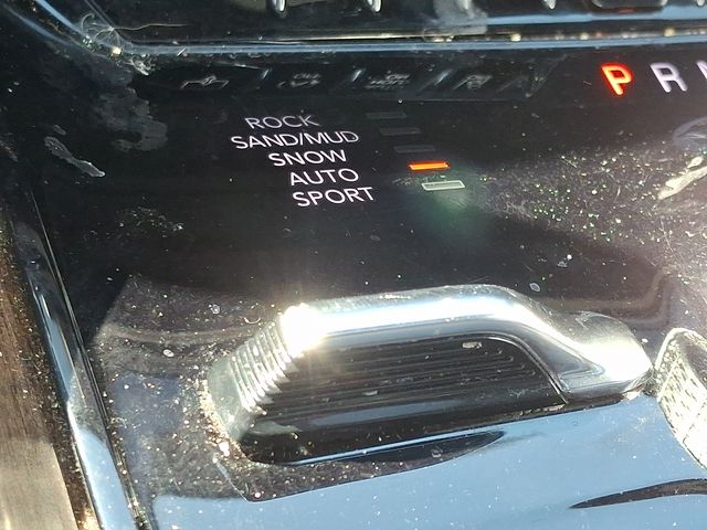 Thumbnail: 2024 Jeep Grand Wagoneer L - 29