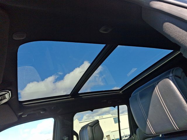 Thumbnail: 2024 Jeep Grand Wagoneer L - 21