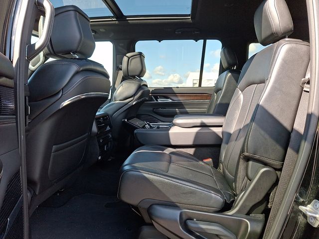 Thumbnail: 2024 Jeep Grand Wagoneer L - 8