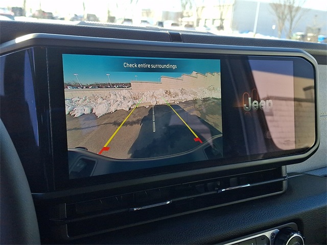 Thumbnail: 2024 Jeep Gladiator - 19