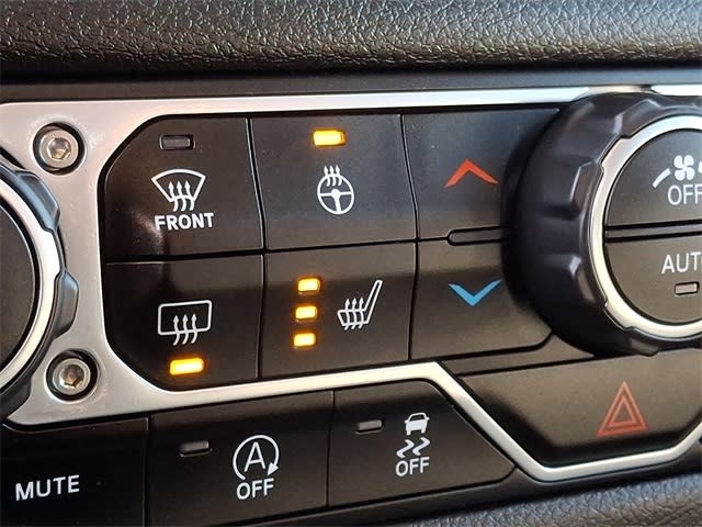 Thumbnail: 2024 Jeep Gladiator - 25