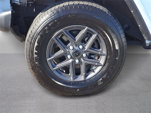 Thumbnail: 2024 Jeep Gladiator - 7