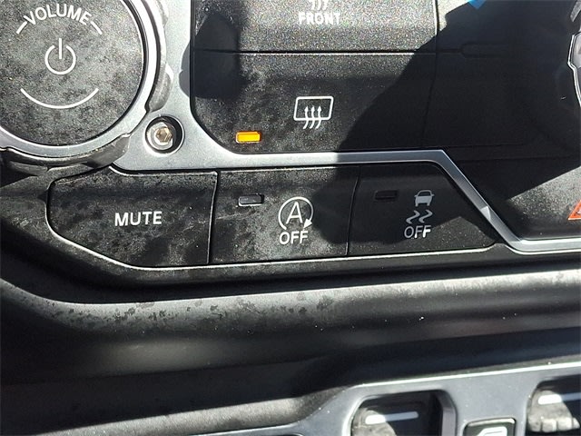 Thumbnail: 2023 Jeep Gladiator - 26