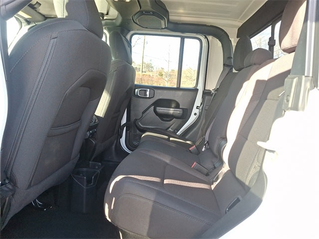 Thumbnail: 2023 Jeep Gladiator - 9