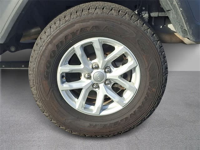 Thumbnail: 2023 Jeep Gladiator - 7