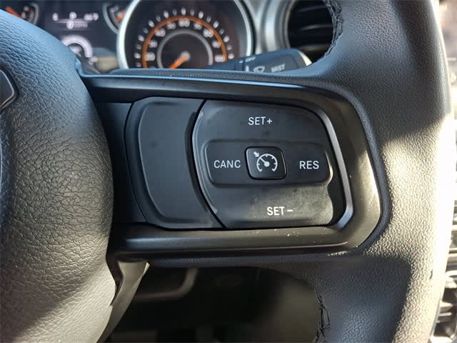 Thumbnail: 2023 Jeep Gladiator - 24