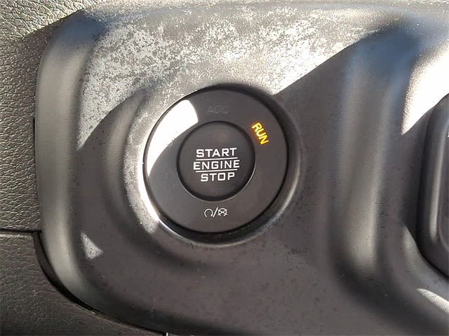 Thumbnail: 2023 Jeep Gladiator - 25