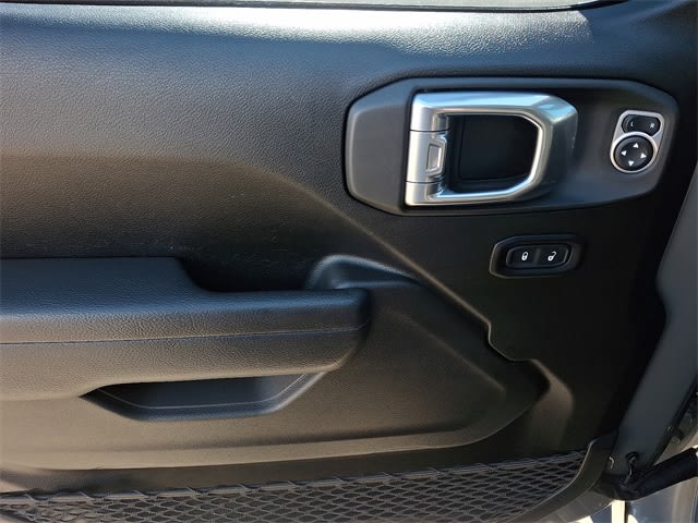 Thumbnail: 2022 Jeep Gladiator - 16