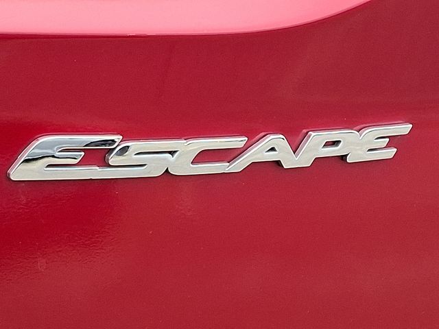 Thumbnail: 2015 Ford Escape - 29