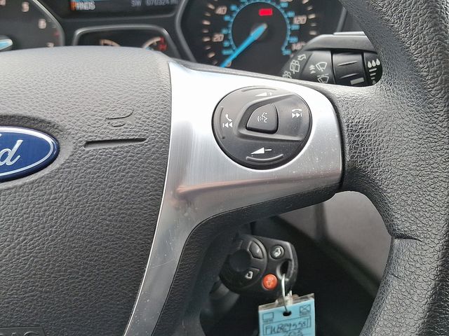 Thumbnail: 2015 Ford Escape - 22