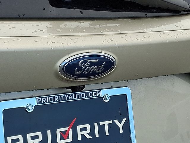 Thumbnail: 2017 Ford Escape - 7