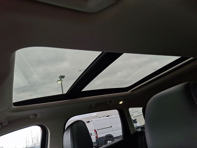 Thumbnail: 2017 Ford Escape - 21