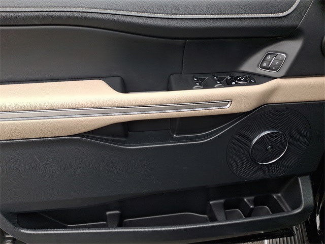 Thumbnail: 2023 Ford Expedition MAX - 18