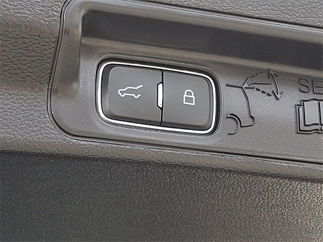 Thumbnail: 2022 Ford Explorer - 24