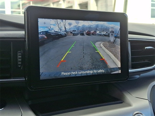 Thumbnail: 2022 Ford Explorer - 16