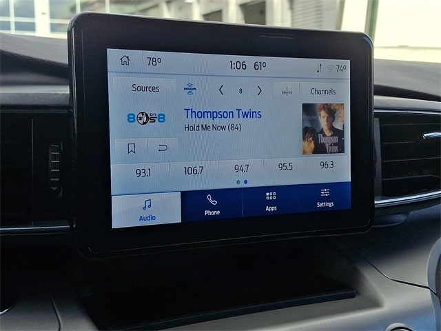 Thumbnail: 2022 Ford Explorer - 8