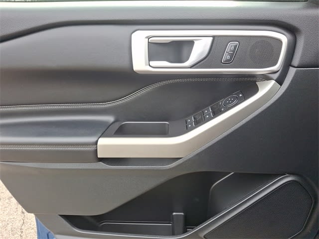 Thumbnail: 2021 Ford Explorer - 13