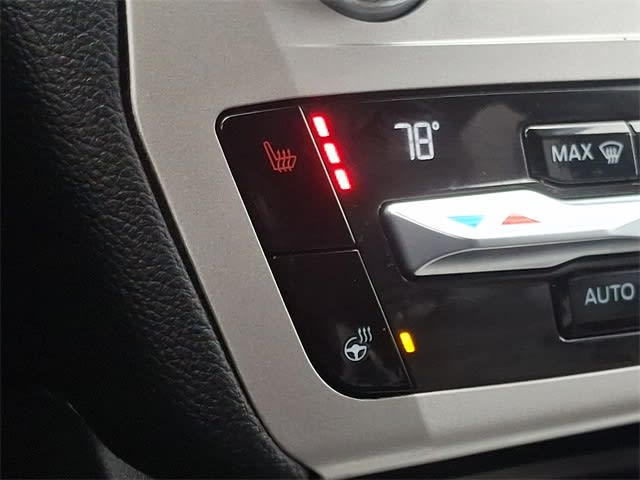 Thumbnail: 2021 Ford Explorer - 22