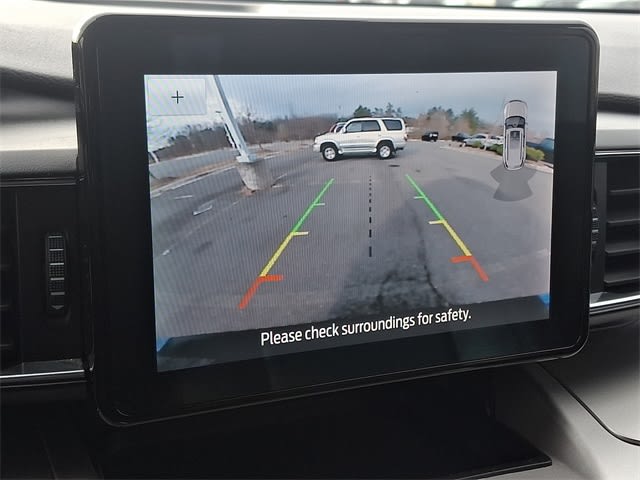 Thumbnail: 2021 Ford Explorer - 16