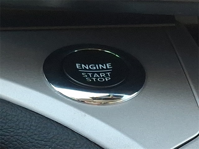 Thumbnail: 2023 Ford Explorer - 25