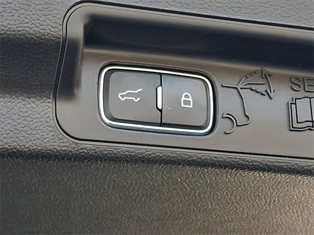 Thumbnail: 2023 Ford Explorer - 30