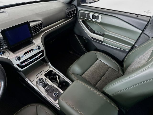 Thumbnail: 2022 Ford Explorer - 14