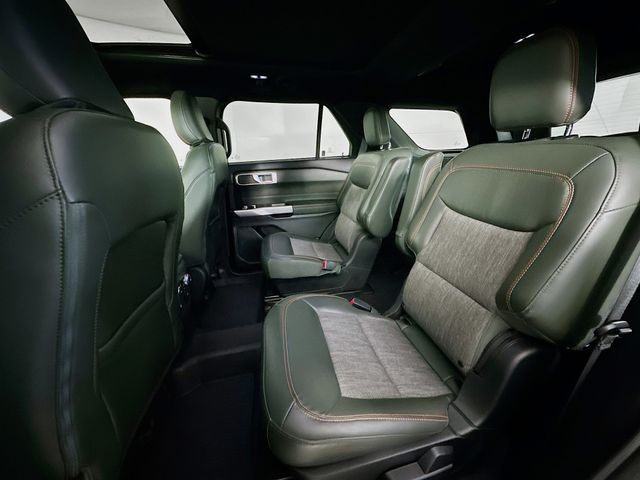 Thumbnail: 2022 Ford Explorer - 13