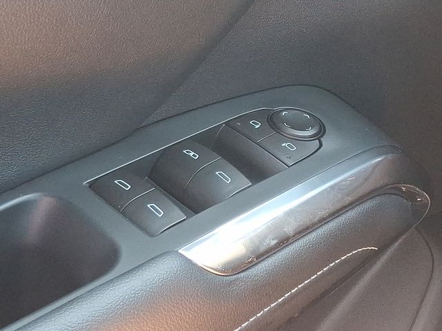 Thumbnail: 2026 Chevrolet Traverse - 26
