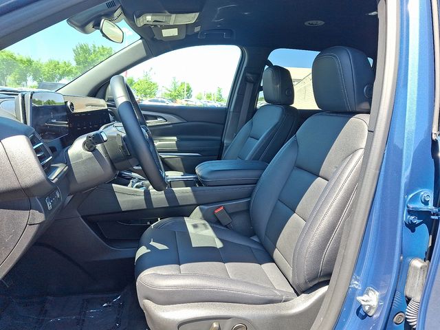 Thumbnail: 2026 Chevrolet Traverse - 10