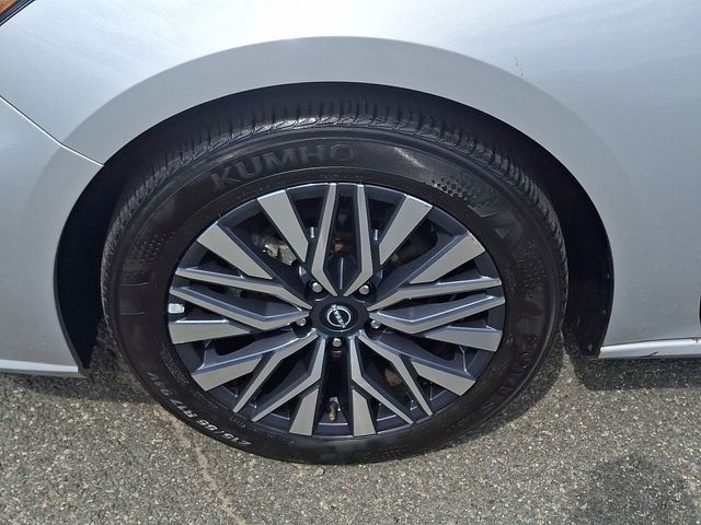Thumbnail: 2024 Nissan Altima - 8