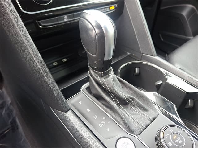 Thumbnail: 2022 Volkswagen Atlas - 12