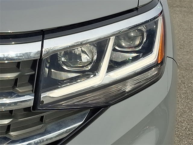 Thumbnail: 2022 Volkswagen Atlas - 18