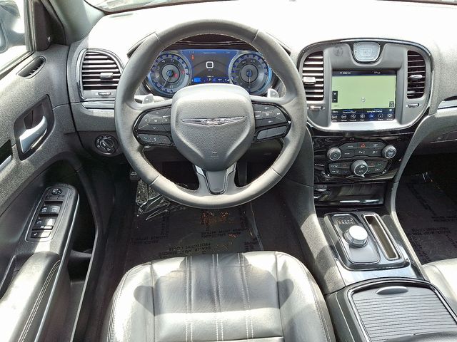Thumbnail: 2022 Chrysler 300 - 2