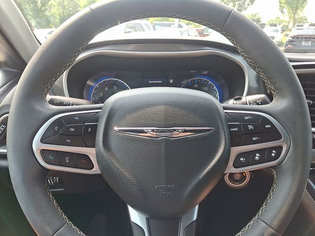 Thumbnail: 2025 Chrysler Pacifica - 23