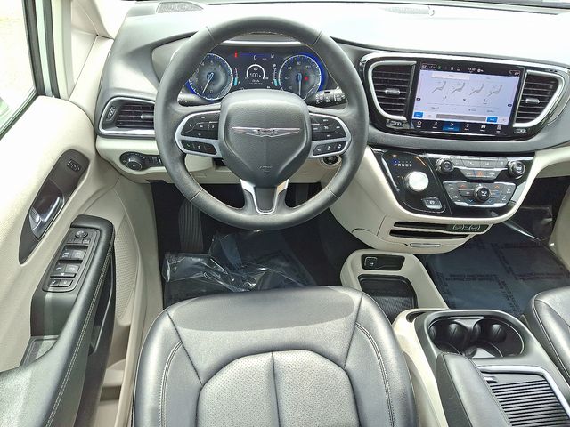Thumbnail: 2024 Chrysler Pacifica - 2