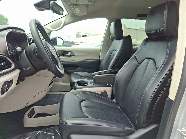 Thumbnail: 2024 Chrysler Pacifica - 9