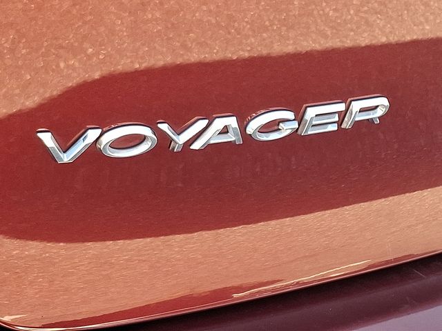 Thumbnail: 2023 Chrysler Voyager - 30
