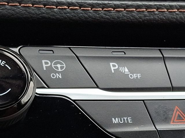 Thumbnail: 2024 Chrysler Pacifica - 32