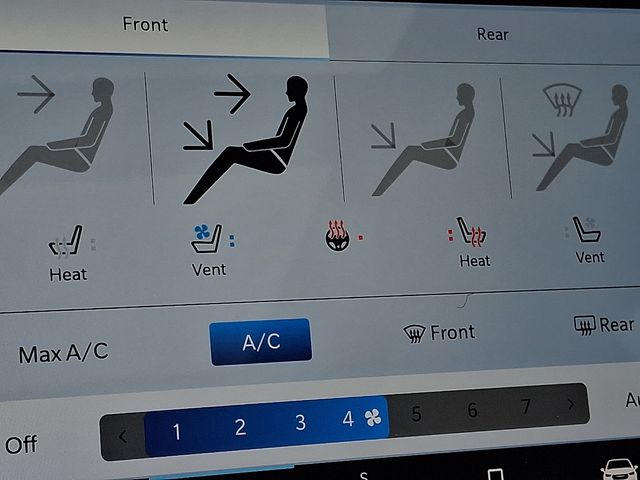 Thumbnail: 2024 Chrysler Pacifica - 34