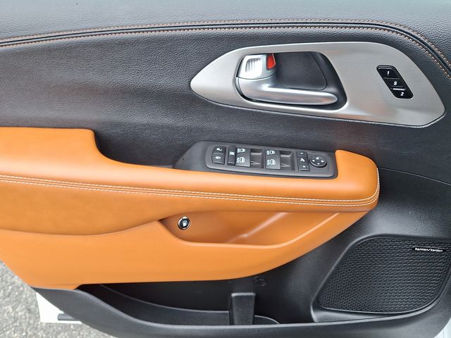 Thumbnail: 2024 Chrysler Pacifica - 21